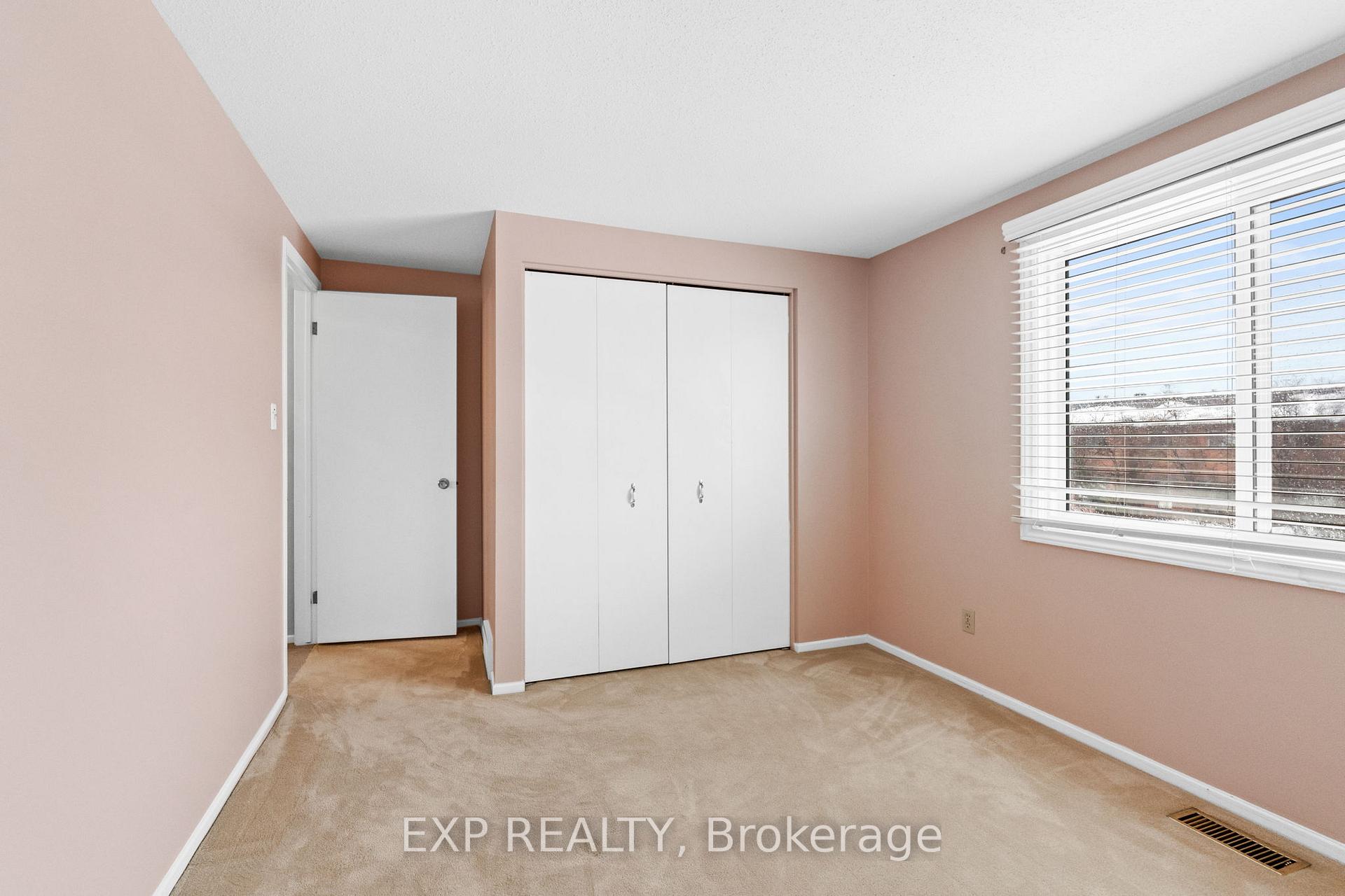 Photo 30 of 9 Fieldgate Drive, Ottawa, Barrhaven - Knollsbrook — HOMEH