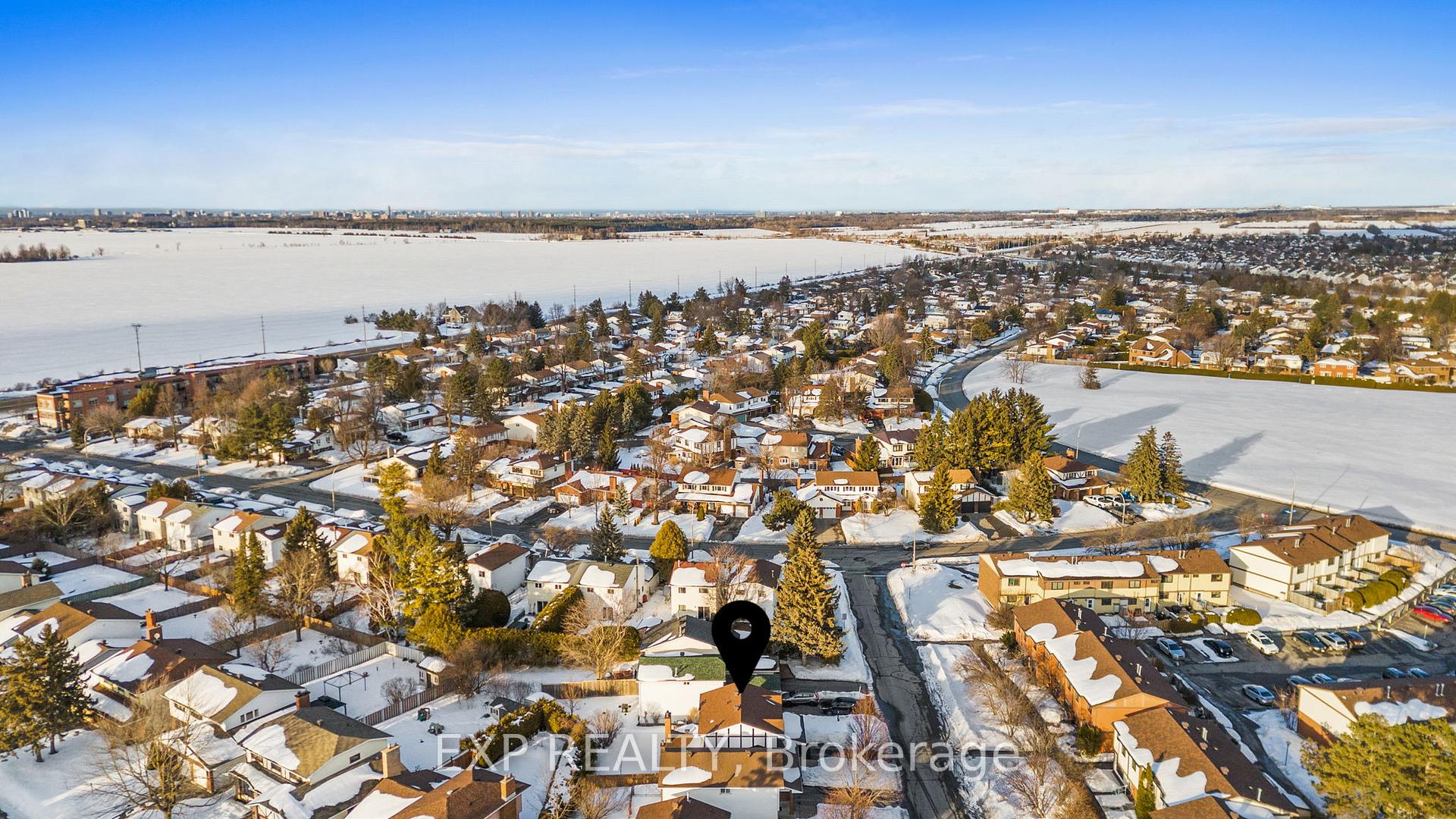Photo 48 of 9 Fieldgate Drive, Ottawa, Barrhaven - Knollsbrook — HOMEH