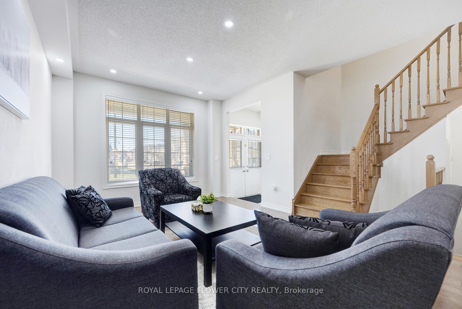 Photo 10 of 79 Yellowknife Road, Brampton, Sandringham-Wellington North — HOMEH