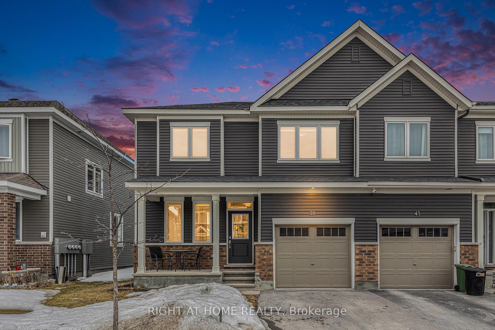 Photo 2 of 39 Focality Crescent, Ottawa, Barrhaven - Half Moon Bay — HOMEH