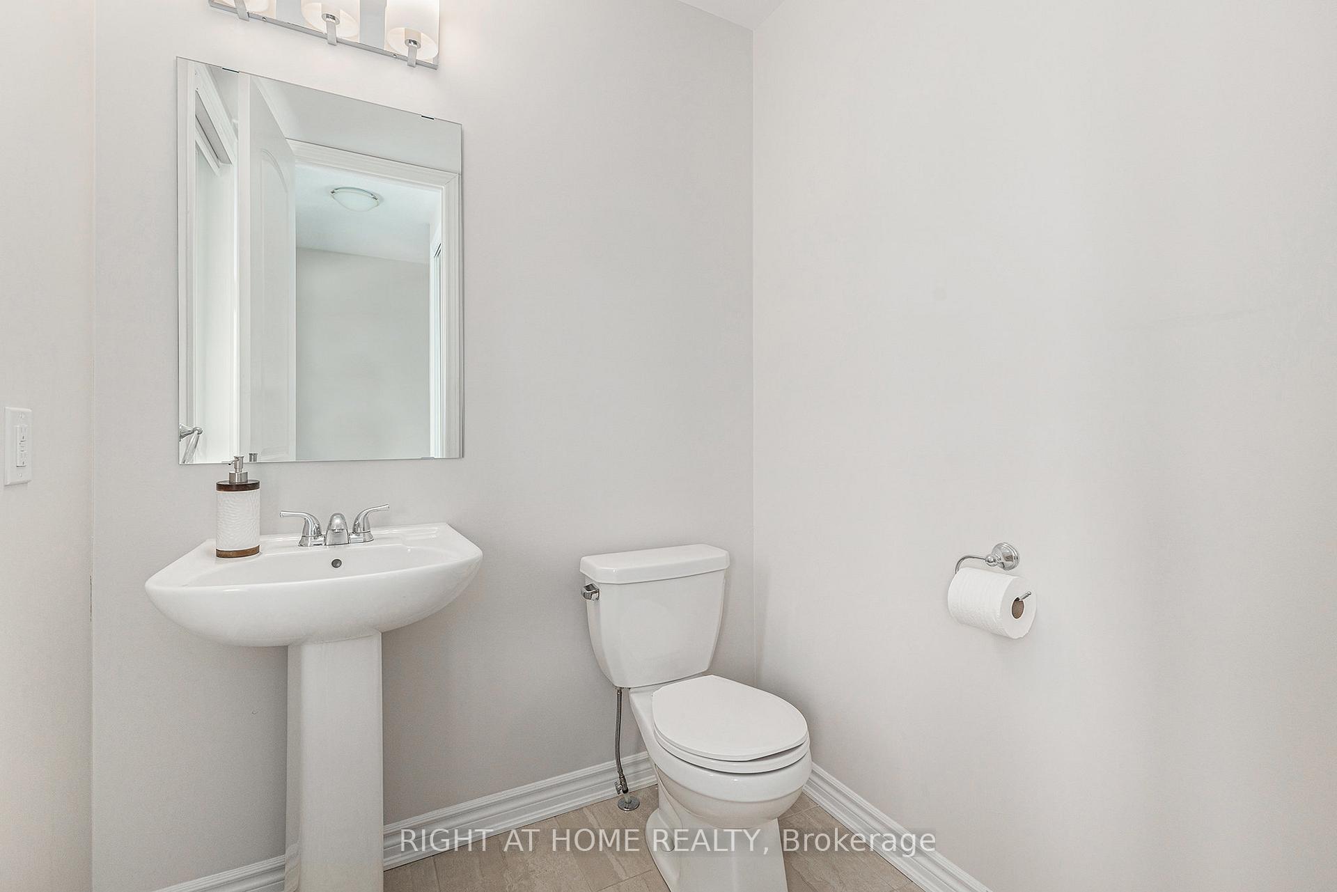 Photo 4 of 39 Focality Crescent, Ottawa, Barrhaven - Half Moon Bay — HOMEH