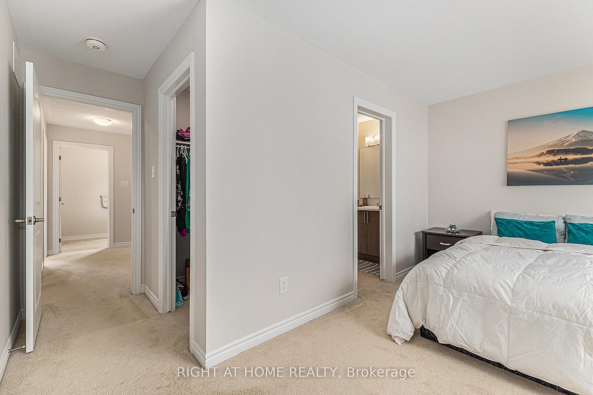 Photo 16 of 39 Focality Crescent, Ottawa, Barrhaven - Half Moon Bay — HOMEH