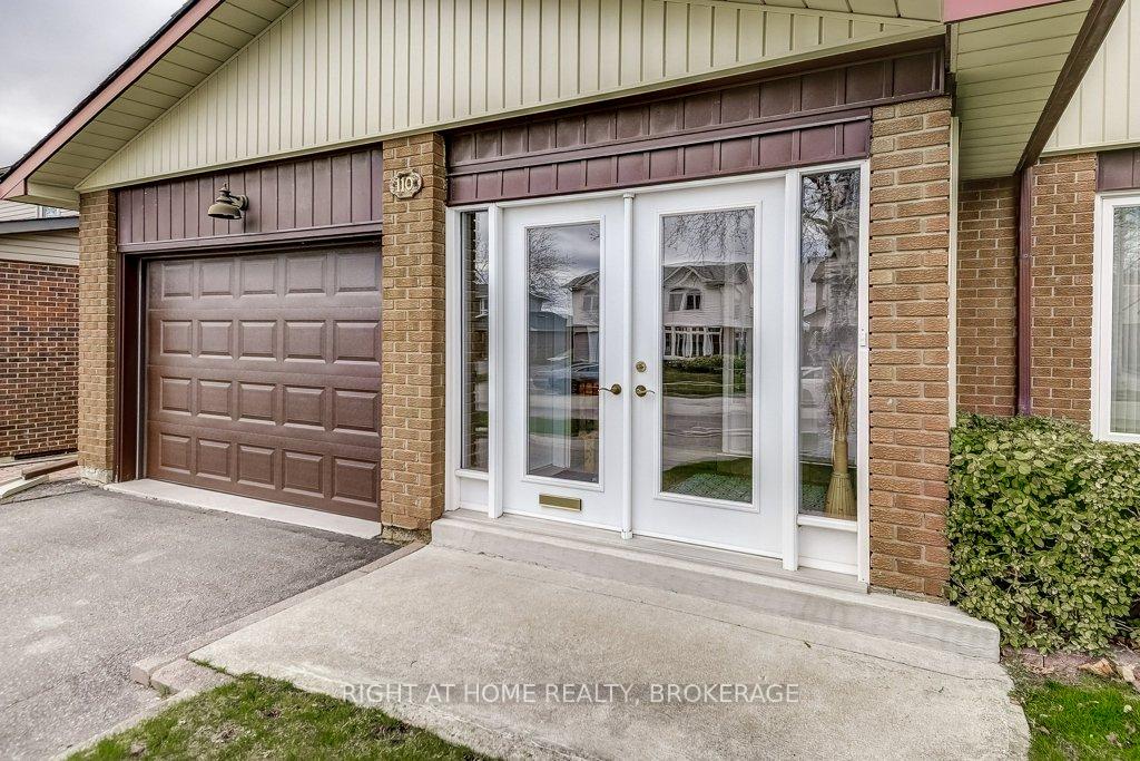 Photo 6 of 110 Elgin Drive, Brampton, Brampton South — HOMEH