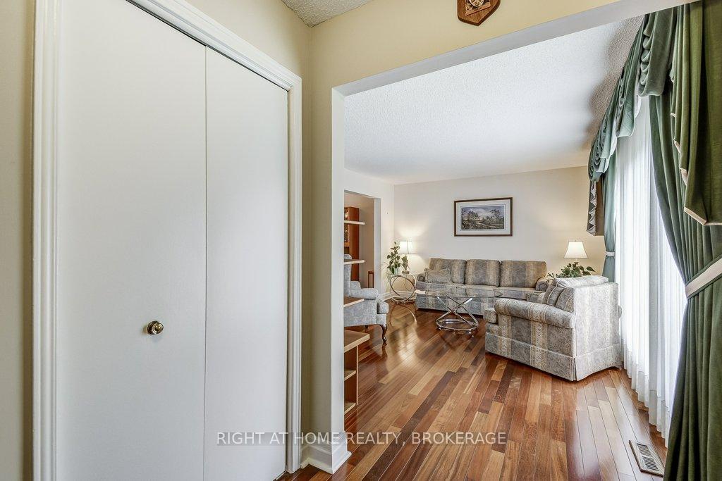 Photo 10 of 110 Elgin Drive, Brampton, Brampton South — HOMEH