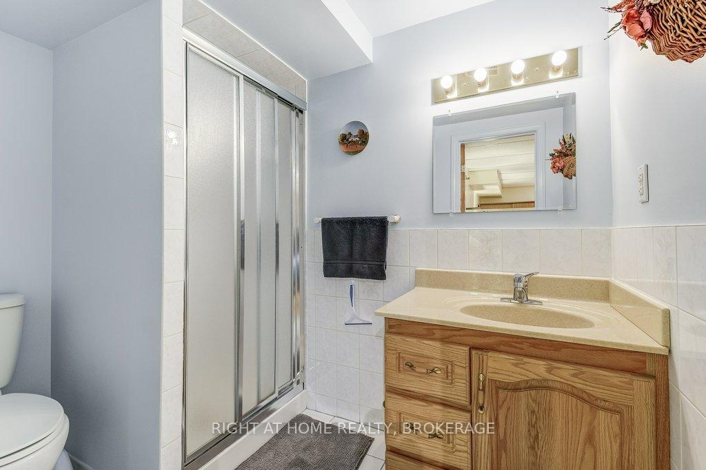 Photo 35 of 110 Elgin Drive, Brampton, Brampton South — HOMEH