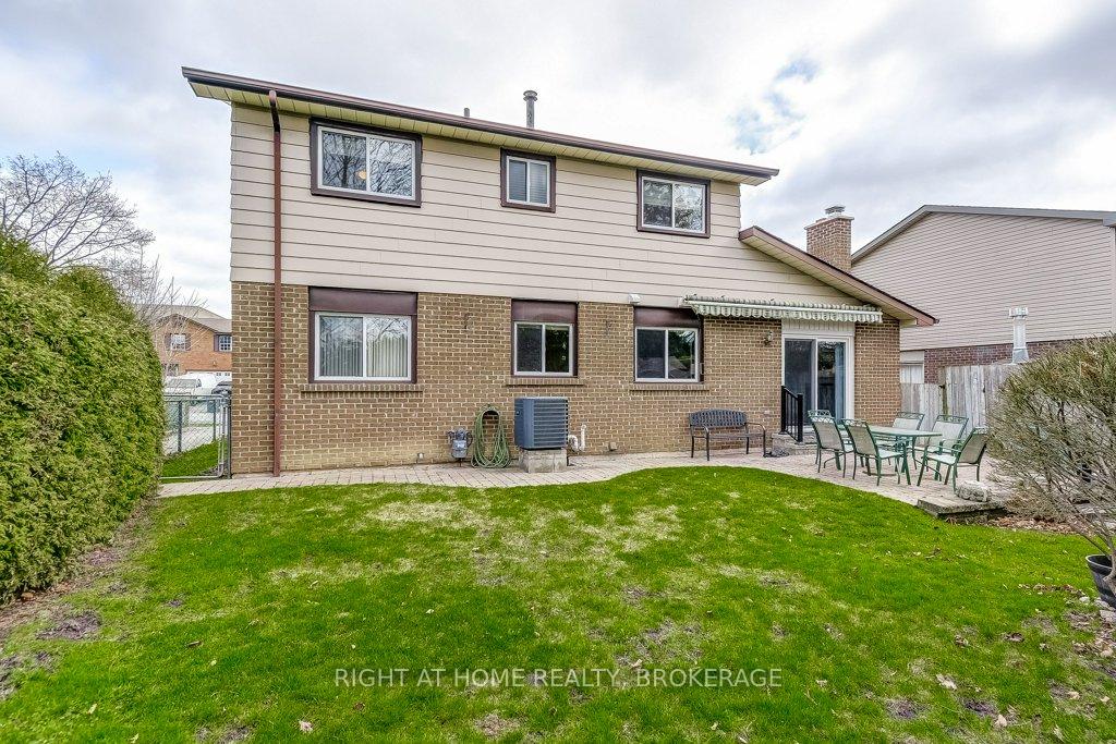 Photo 42 of 110 Elgin Drive, Brampton, Brampton South — HOMEH