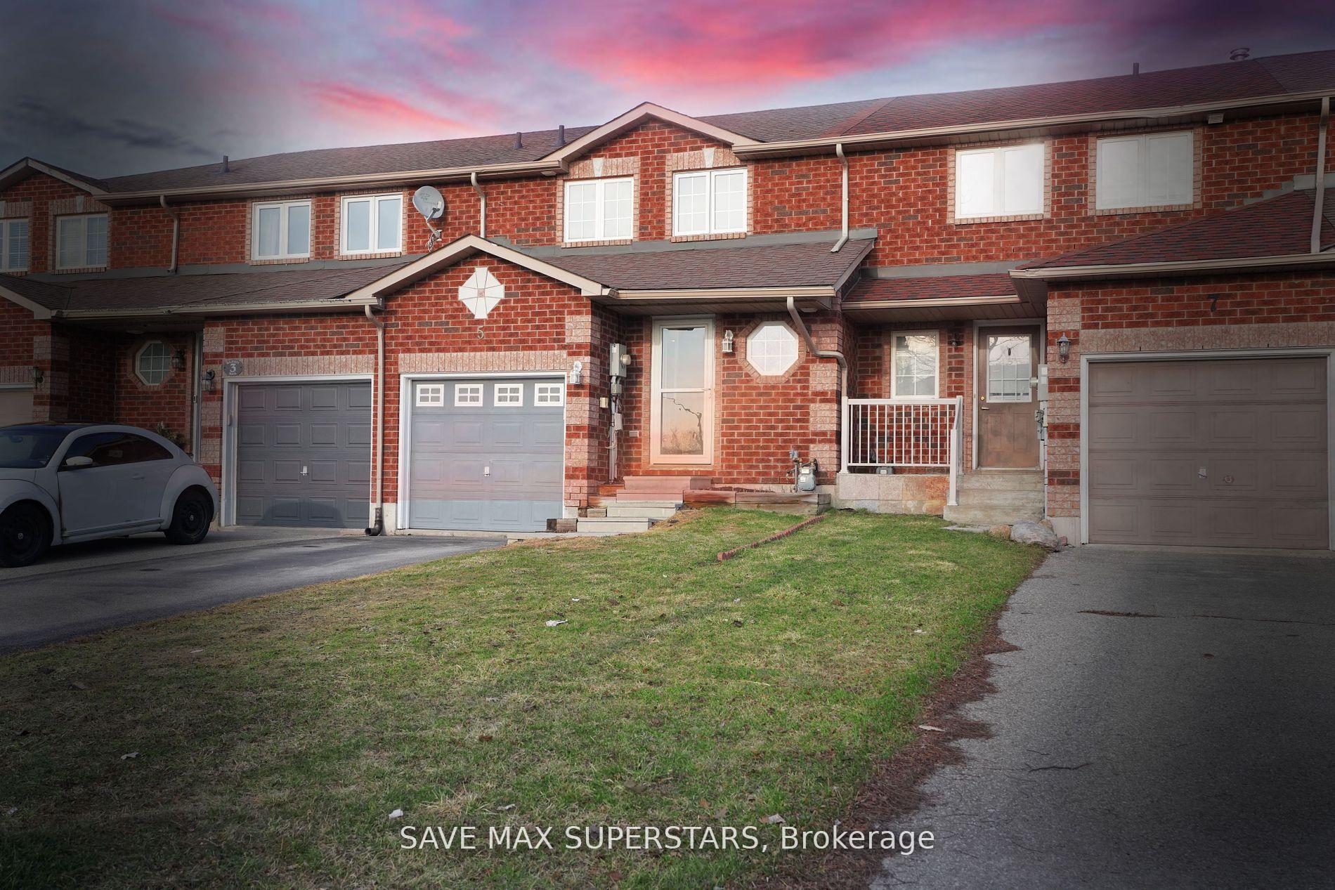 Photo 2 of 5 Majesty Boulevard, Barrie, Innis-Shore — HOMEH
