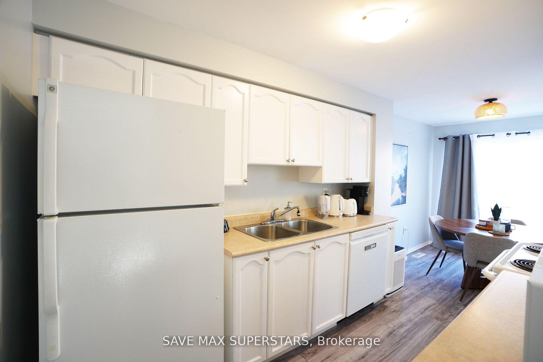 Photo 6 of 5 Majesty Boulevard, Barrie, Innis-Shore — HOMEH