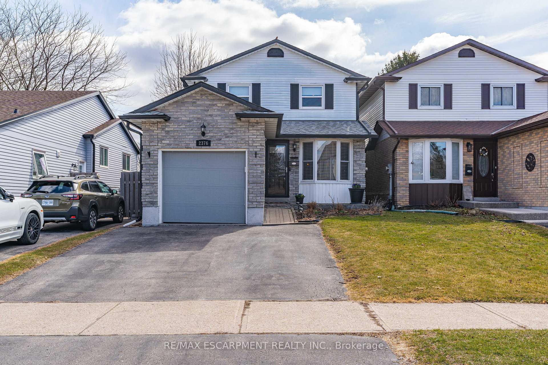 Photo 1 of 2376 Holyhead Drive, Burlington, Brant Hills — HOMEH