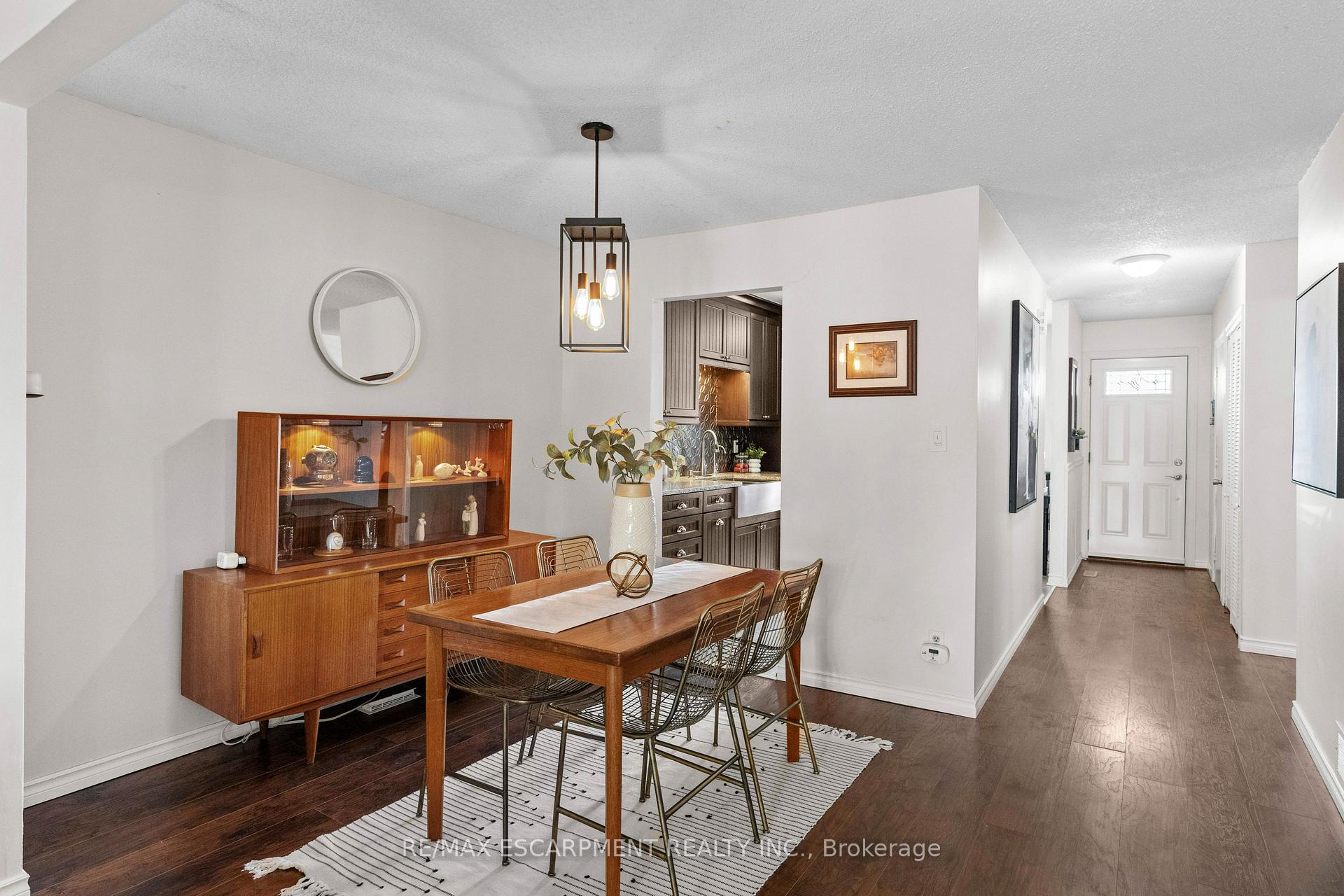 Photo 10 of 2376 Holyhead Drive, Burlington, Brant Hills — HOMEH