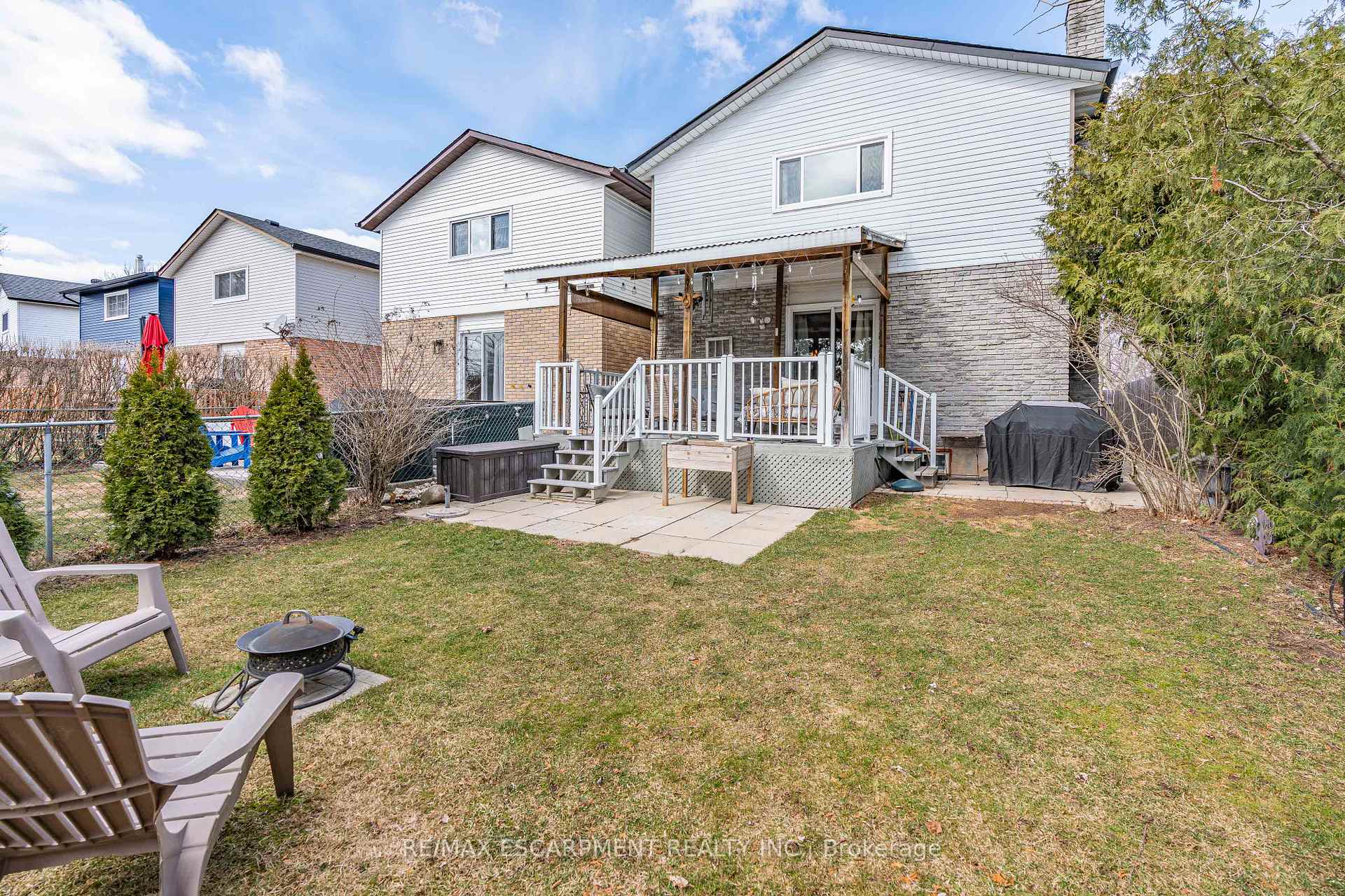 Photo 36 of 2376 Holyhead Drive, Burlington, Brant Hills — HOMEH