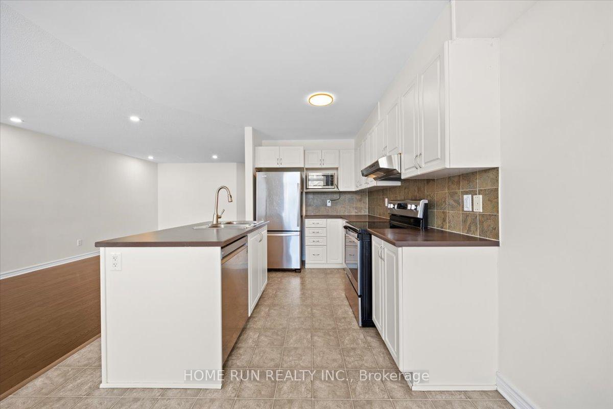 Photo 15 of 143 Garrity Crescent, Ottawa, Barrhaven - Strandherd — HOMEH