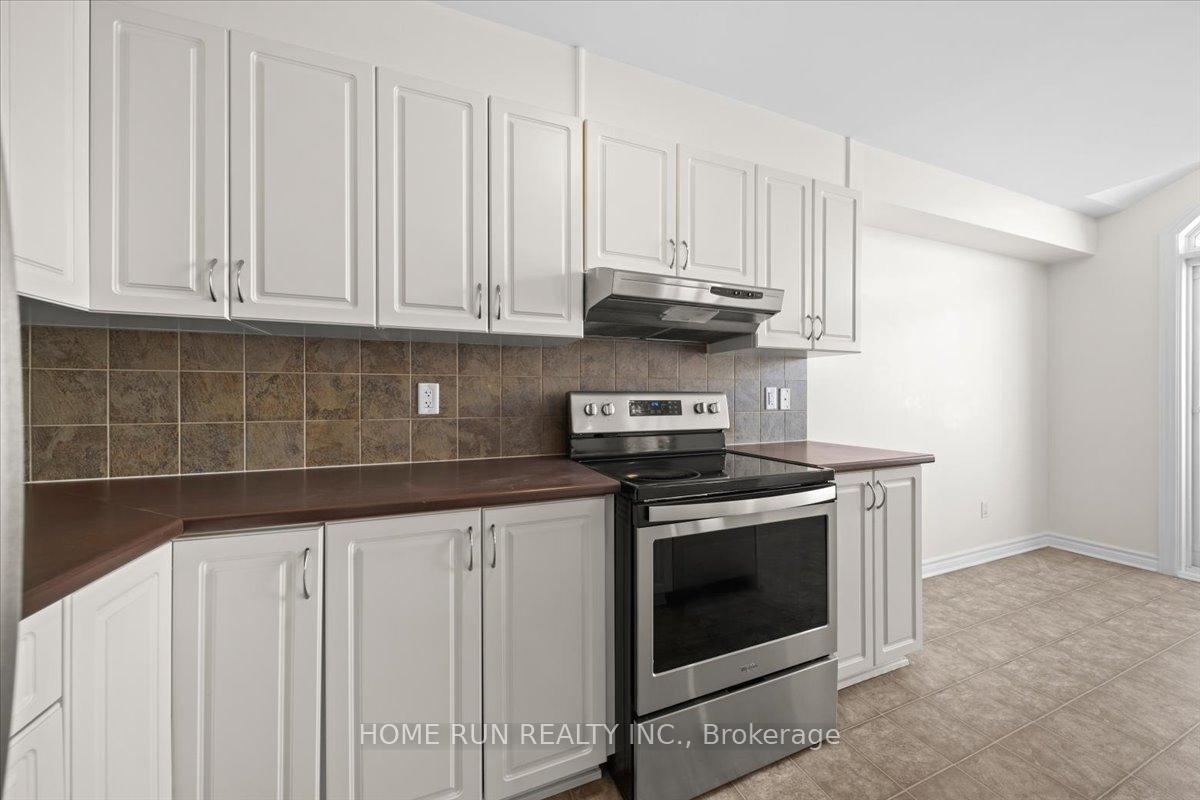Photo 16 of 143 Garrity Crescent, Ottawa, Barrhaven - Strandherd — HOMEH