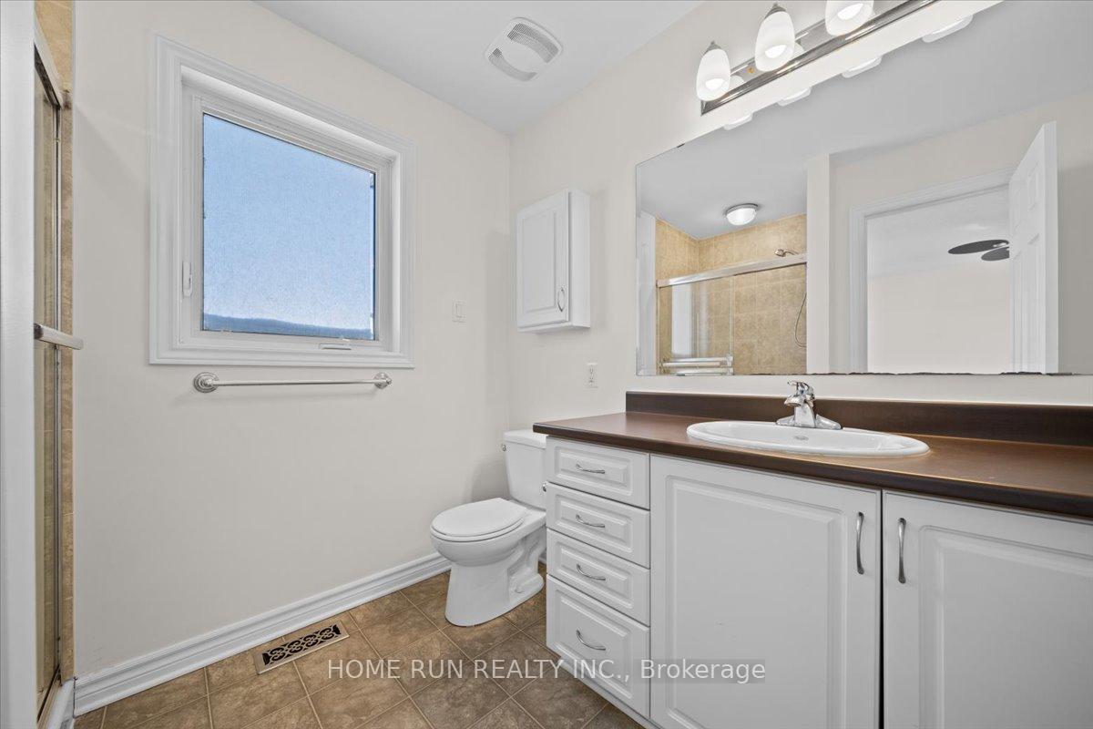 Photo 23 of 143 Garrity Crescent, Ottawa, Barrhaven - Strandherd — HOMEH