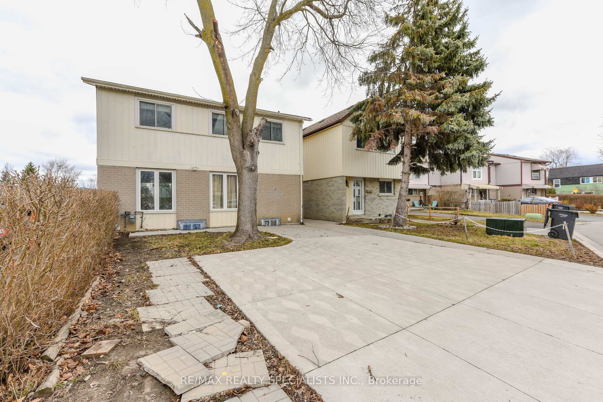 Front of 5 Josephine Court