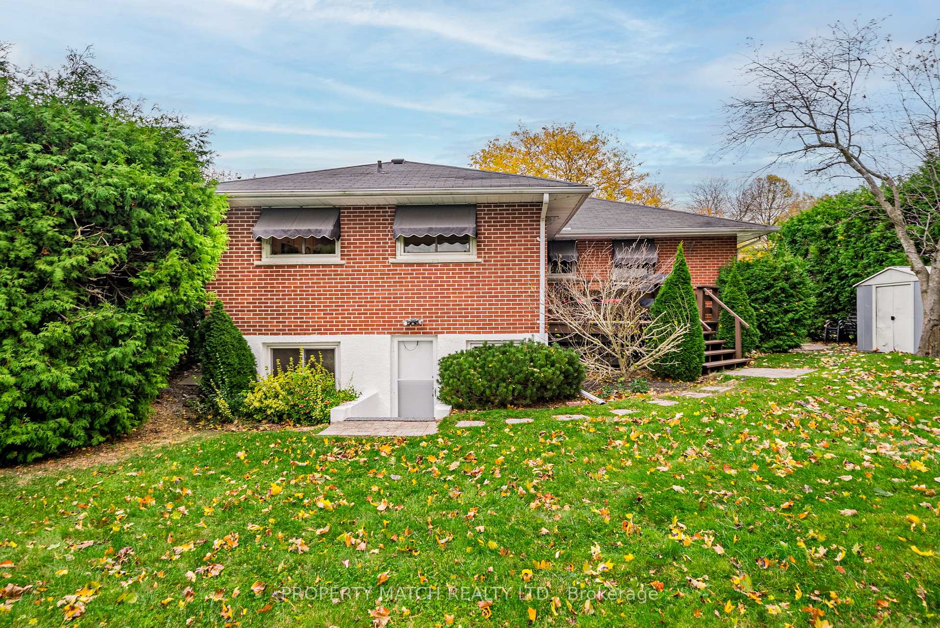 Photo 33 of 962 Mohawk Street, Oshawa, Centennial — HOMEH
