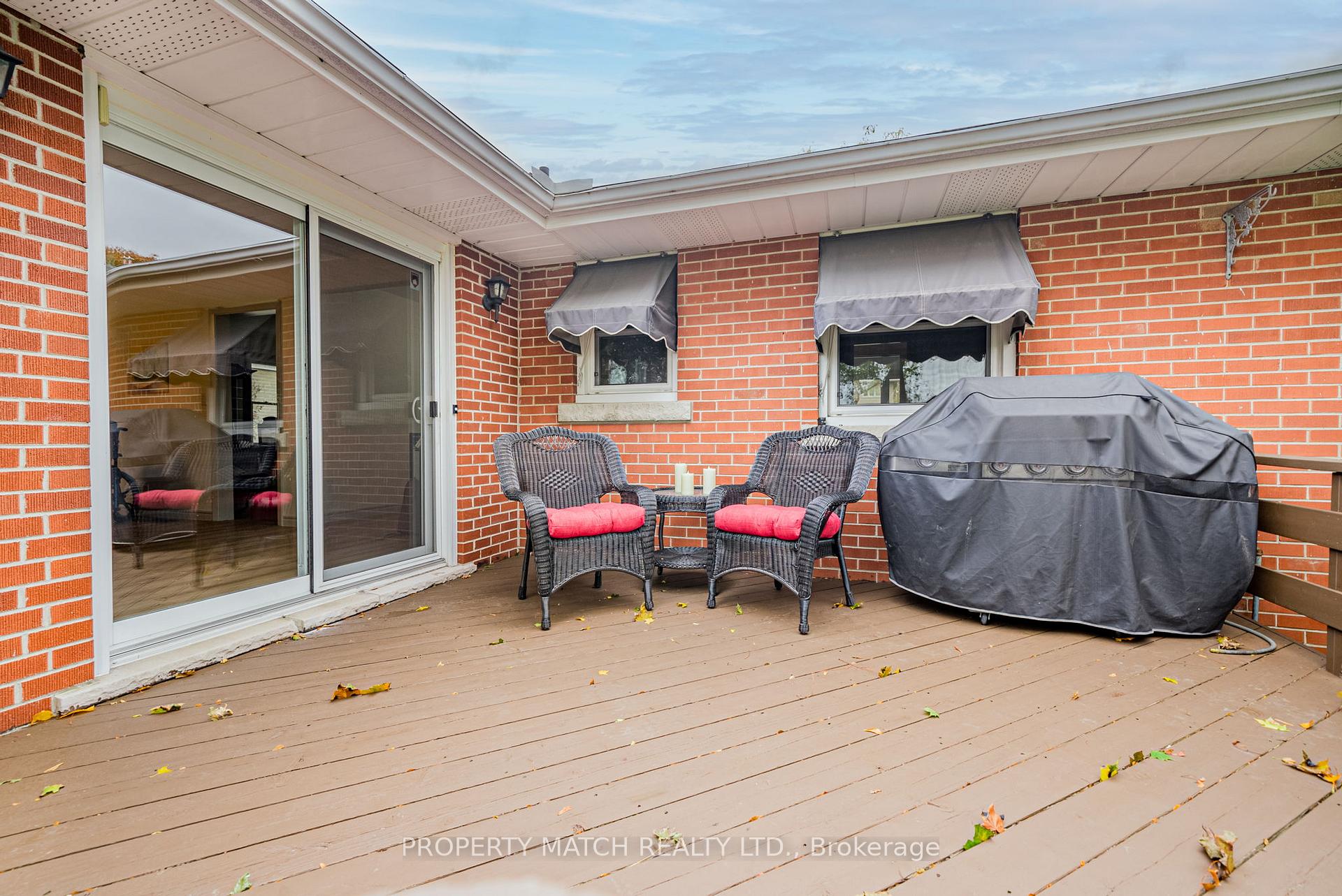Photo 34 of 962 Mohawk Street, Oshawa, Centennial — HOMEH