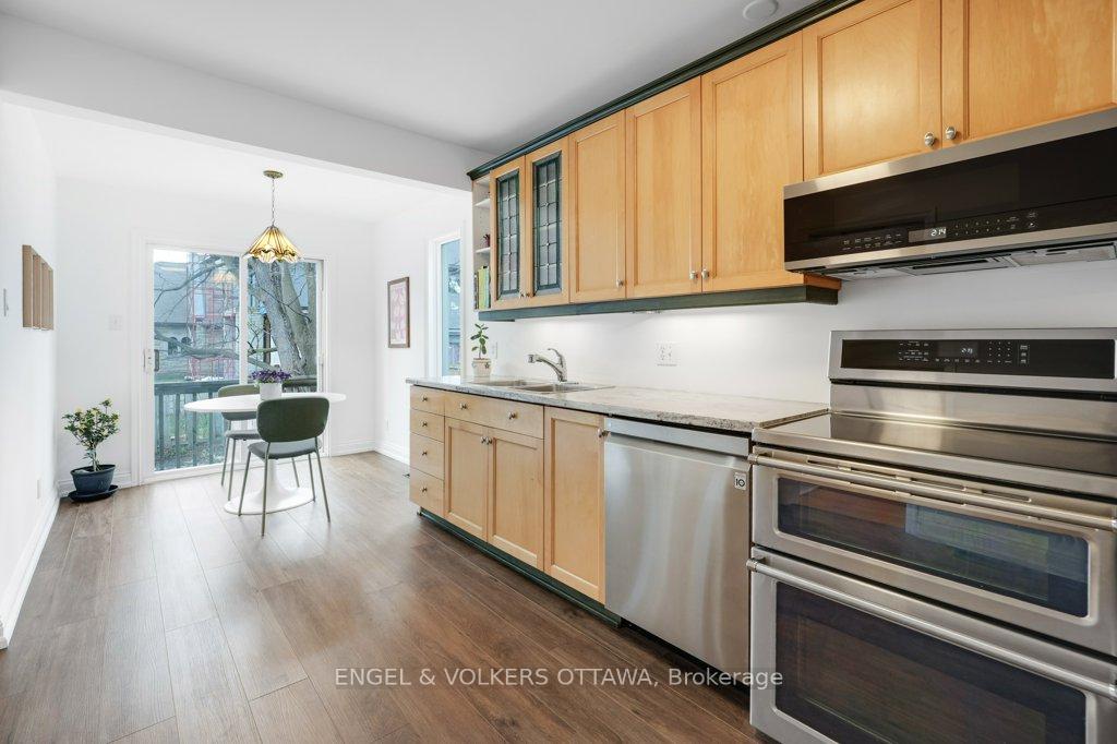 Photo 14 of 536 Rowanwood Avenue, Ottawa, McKellar/Highland — HOMEH