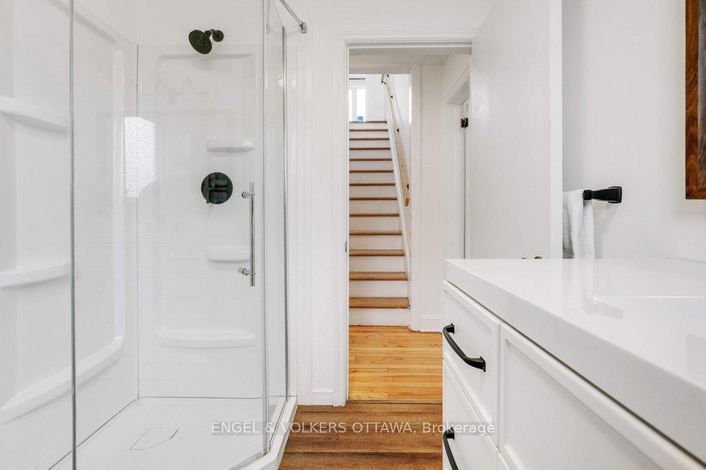 Photo 23 of 536 Rowanwood Avenue, Ottawa, McKellar/Highland — HOMEH