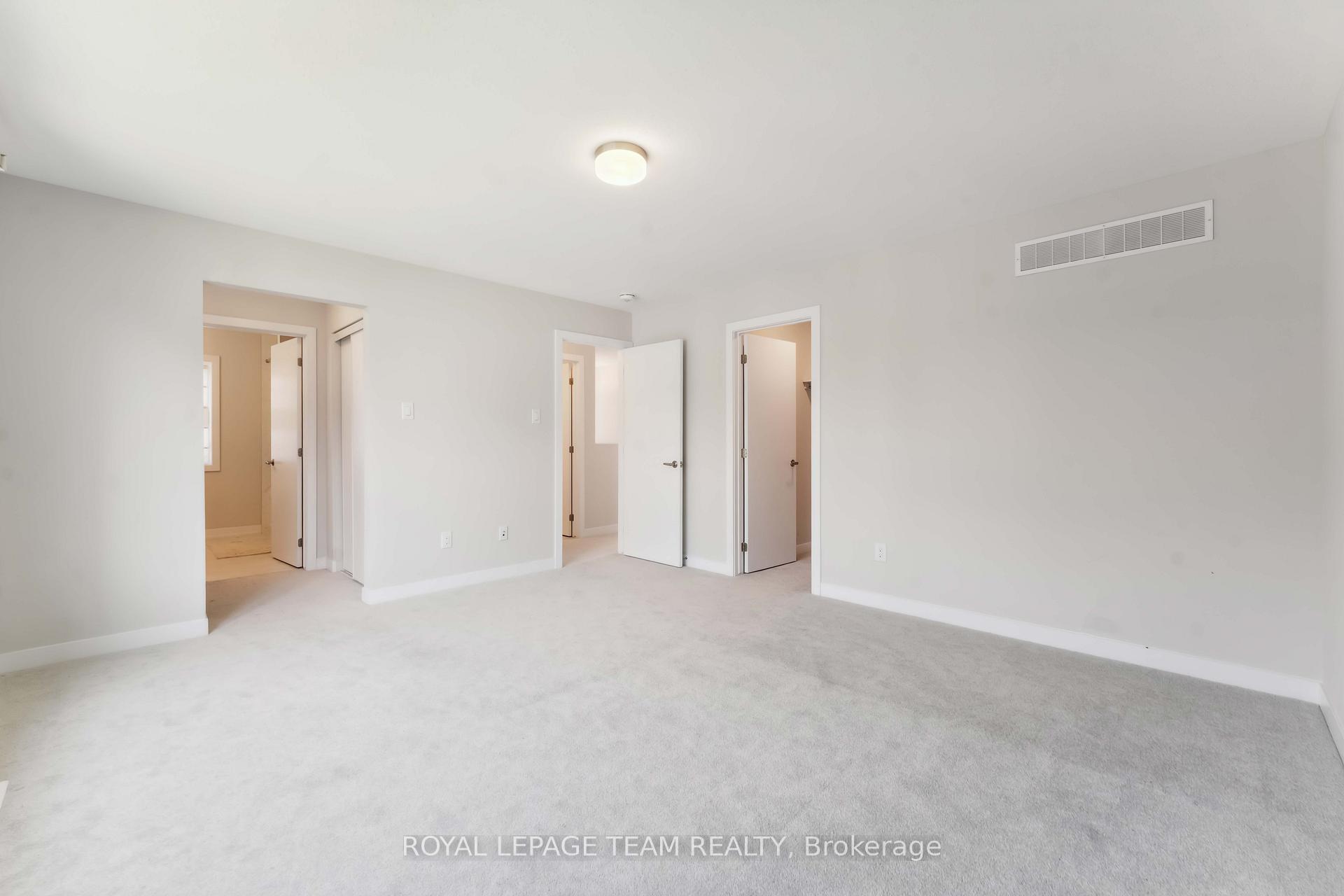 Photo 11 of 394 Peninsula Road, Ottawa, Barrhaven - Heritage Park — HOMEH