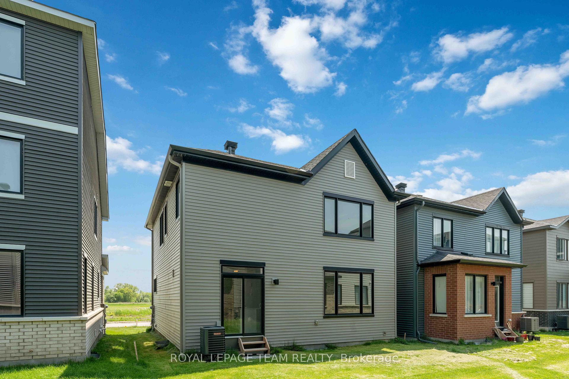 Photo 29 of 394 Peninsula Road, Ottawa, Barrhaven - Heritage Park — HOMEH