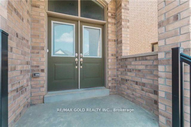 Photo 2 of 124 Inspire Boulevard, Brampton, Sandringham-Wellington North — HOMEH
