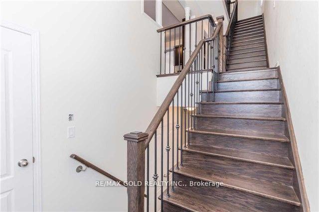 Photo 3 of 124 Inspire Boulevard, Brampton, Sandringham-Wellington North — HOMEH