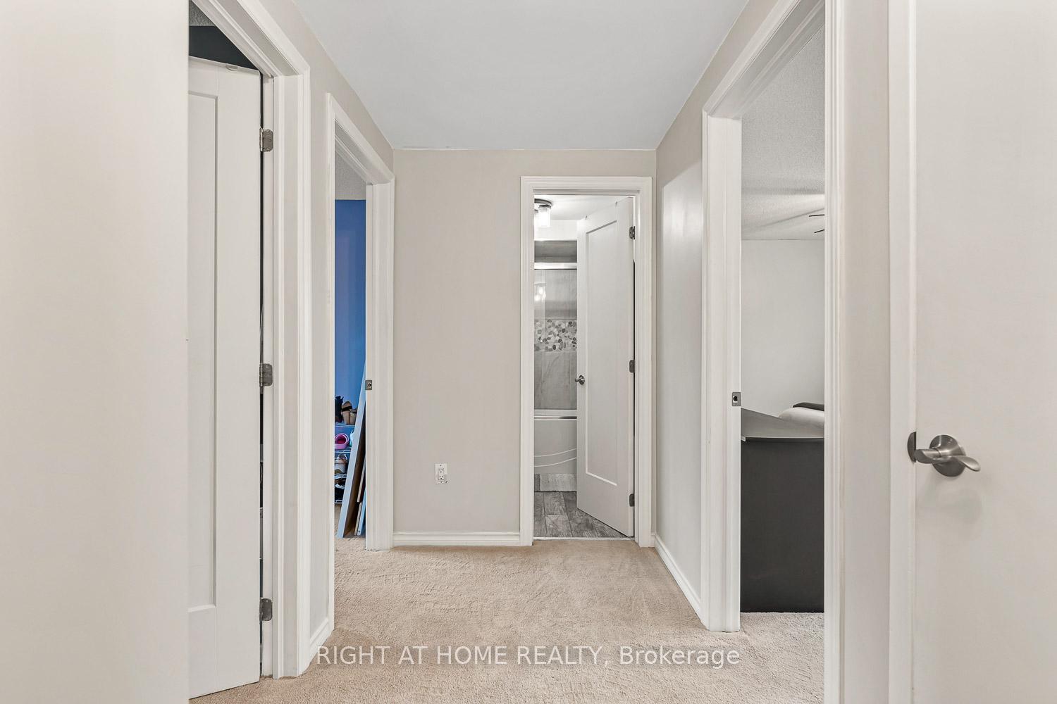 Photo 11 of 41 Steepleview Crescent, Richmond Hill, North Richvale — HOMEH