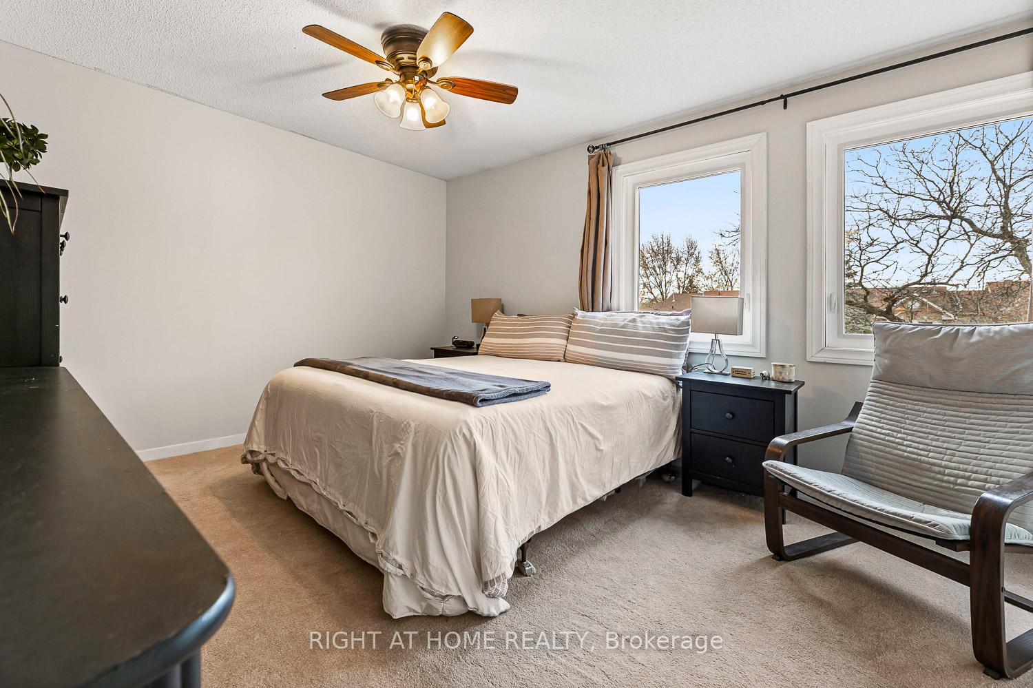 Photo 12 of 41 Steepleview Crescent, Richmond Hill, North Richvale — HOMEH