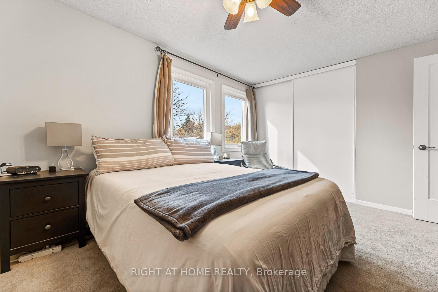 Photo 13 of 41 Steepleview Crescent, Richmond Hill, North Richvale — HOMEH