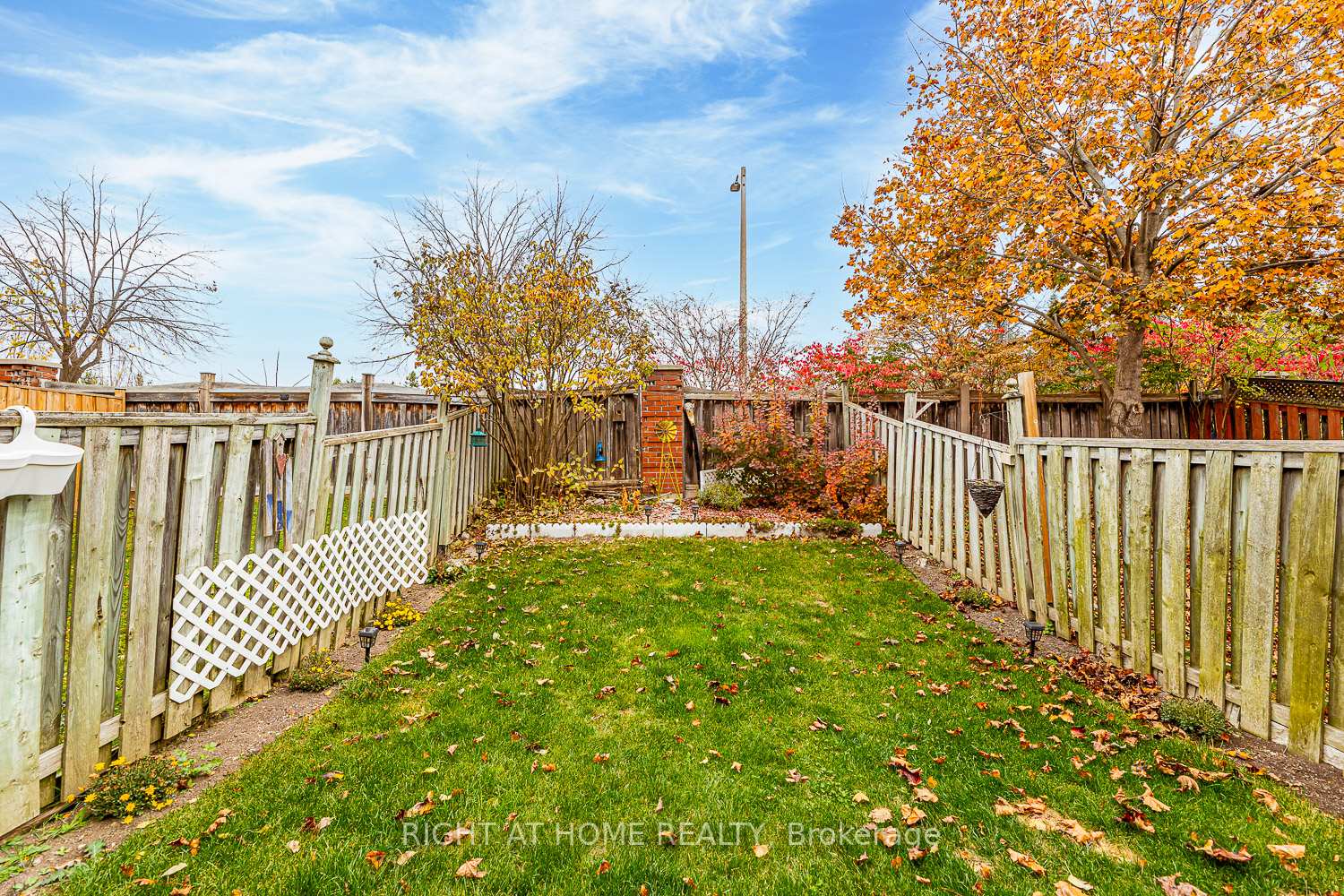 Photo 29 of 41 Steepleview Crescent, Richmond Hill, North Richvale — HOMEH