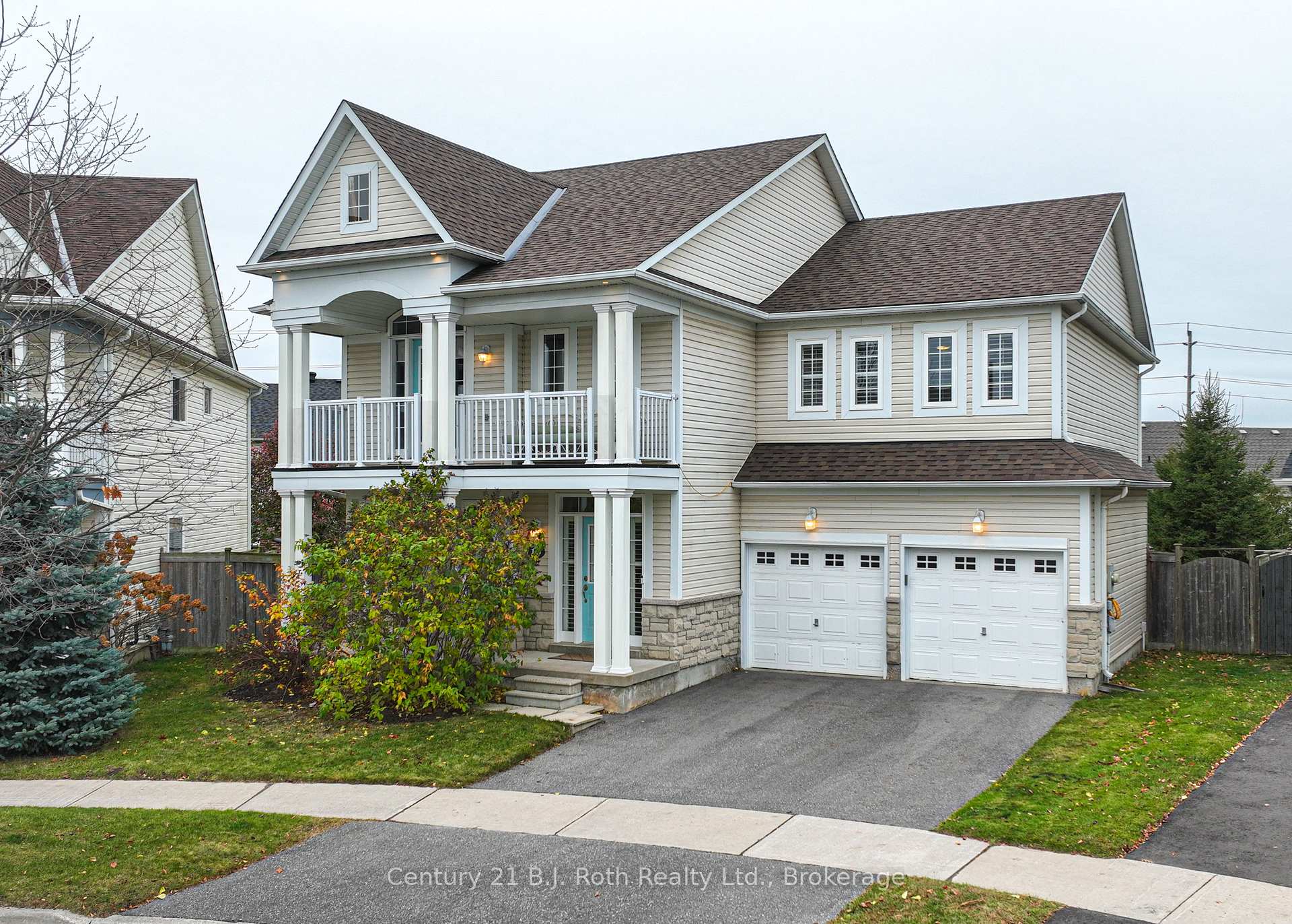 Photo 1 of 10 Regalia Way, Barrie, Innis-Shore — HOMEH