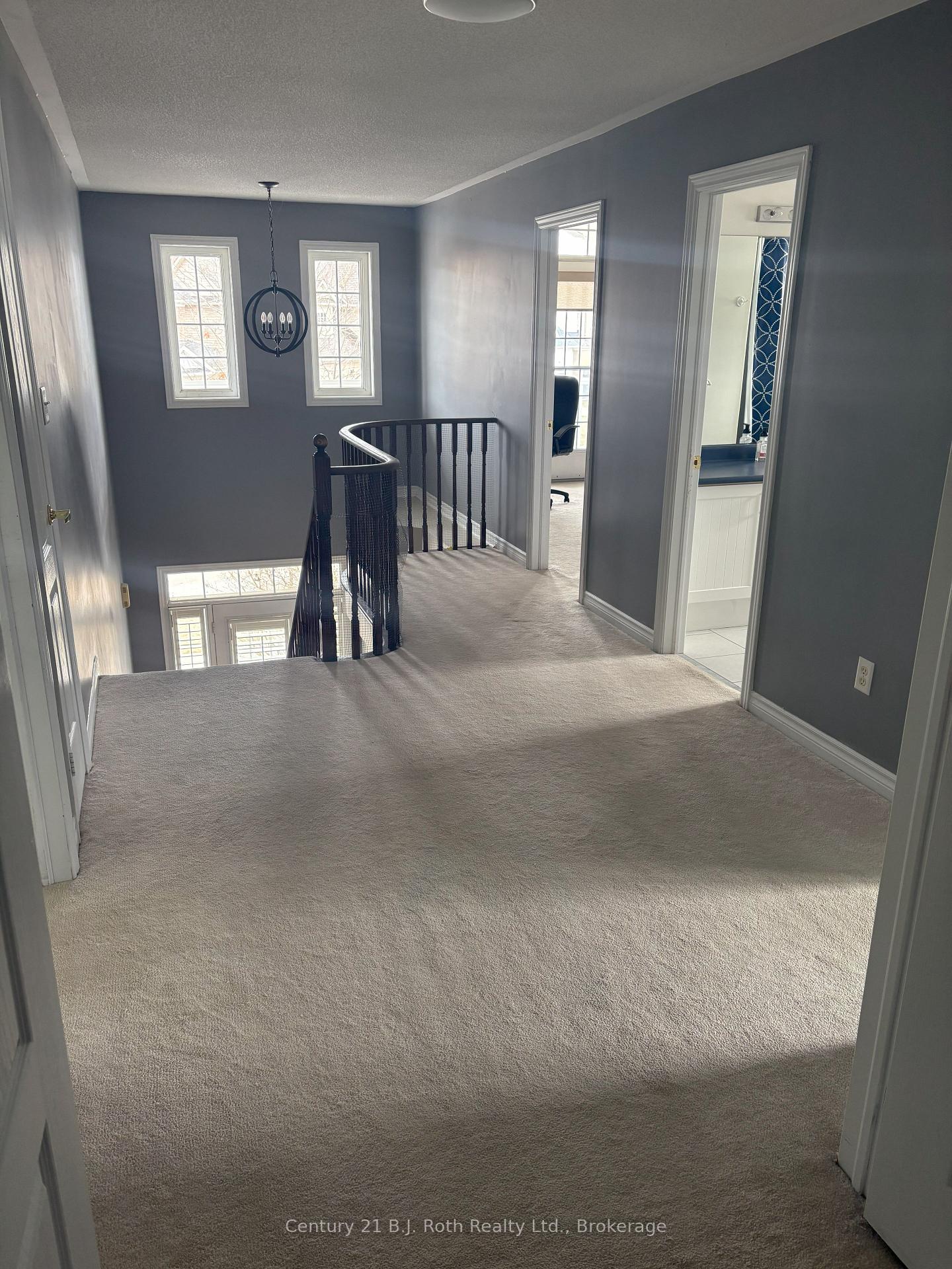 Photo 22 of 10 Regalia Way, Barrie, Innis-Shore — HOMEH