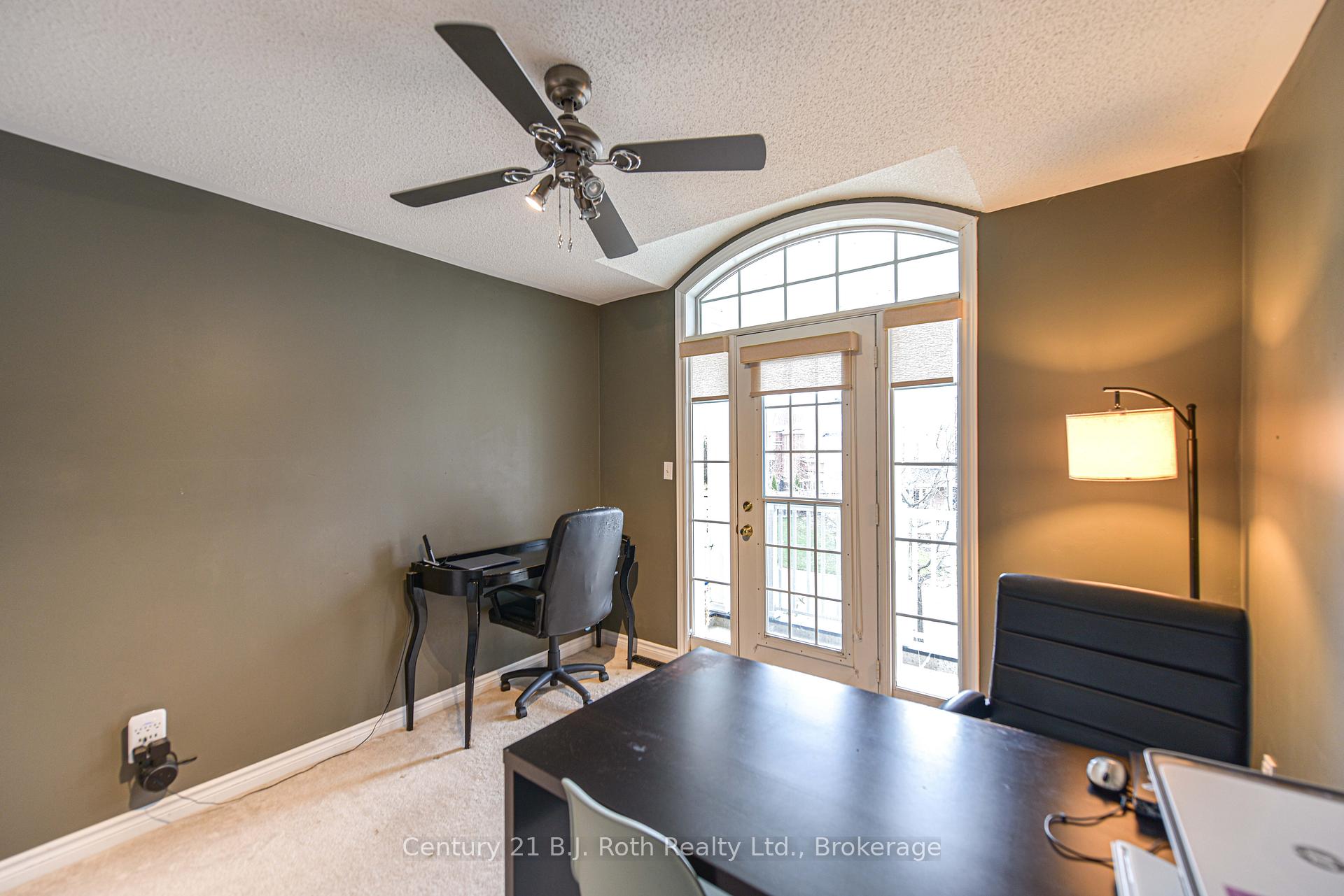 Photo 27 of 10 Regalia Way, Barrie, Innis-Shore — HOMEH
