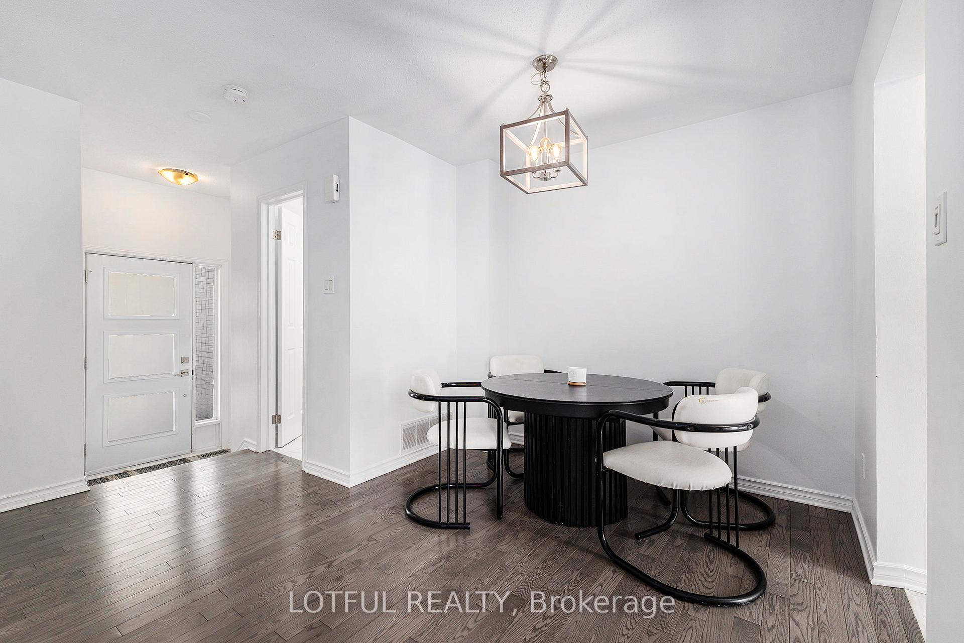 Photo 4 of 268 Stoneway Drive, Ottawa, Barrhaven East — HOMEH