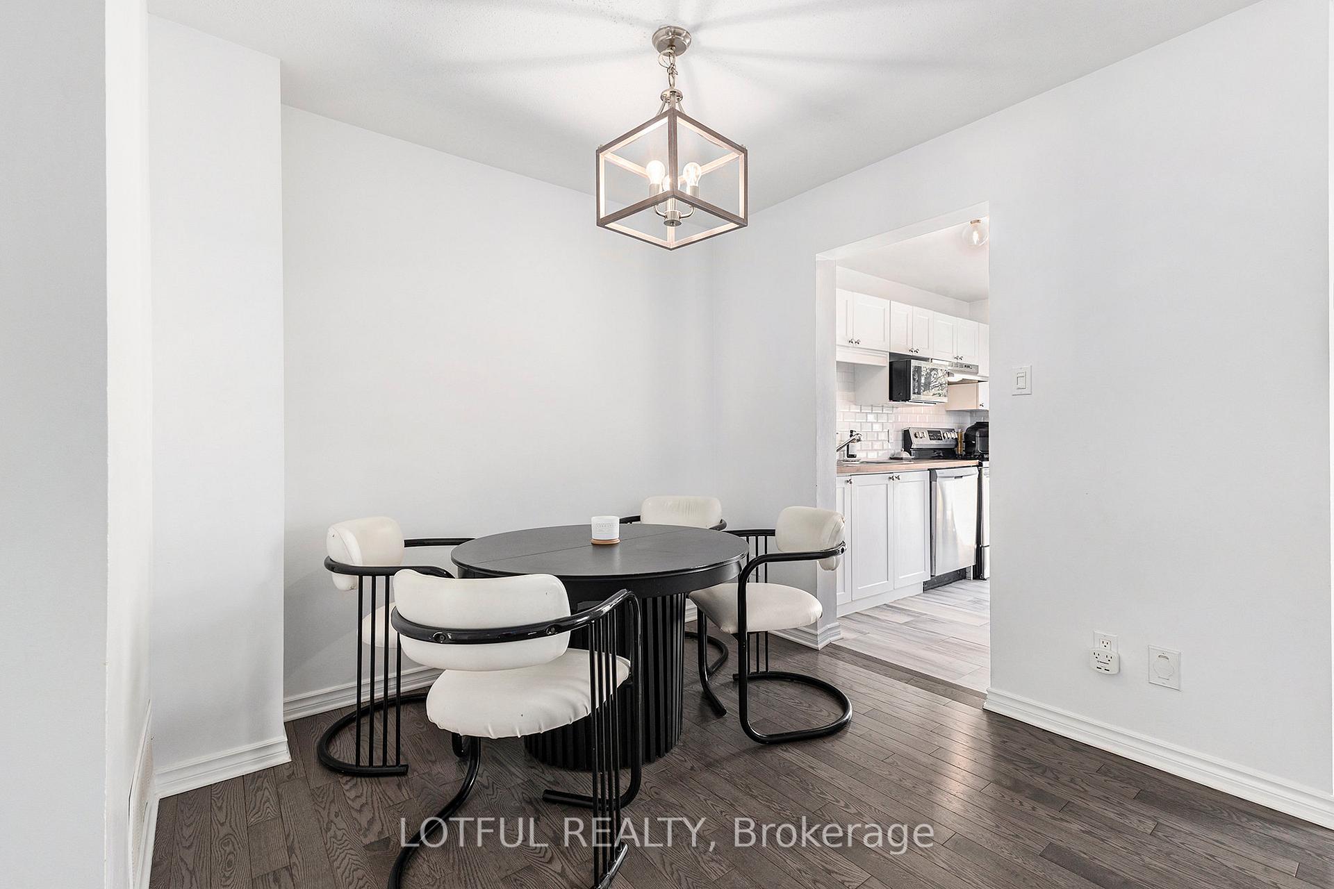 Photo 6 of 268 Stoneway Drive, Ottawa, Barrhaven East — HOMEH