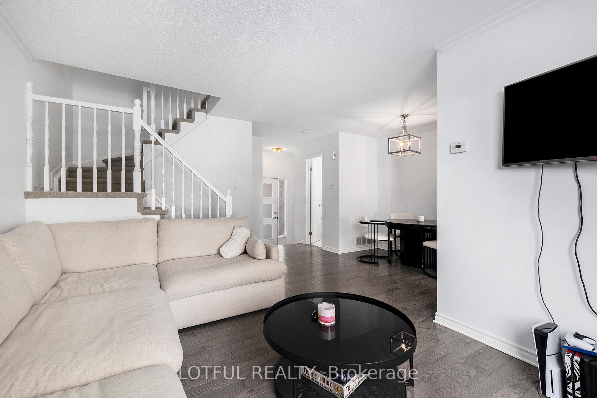 Photo 7 of 268 Stoneway Drive, Ottawa, Barrhaven East — HOMEH