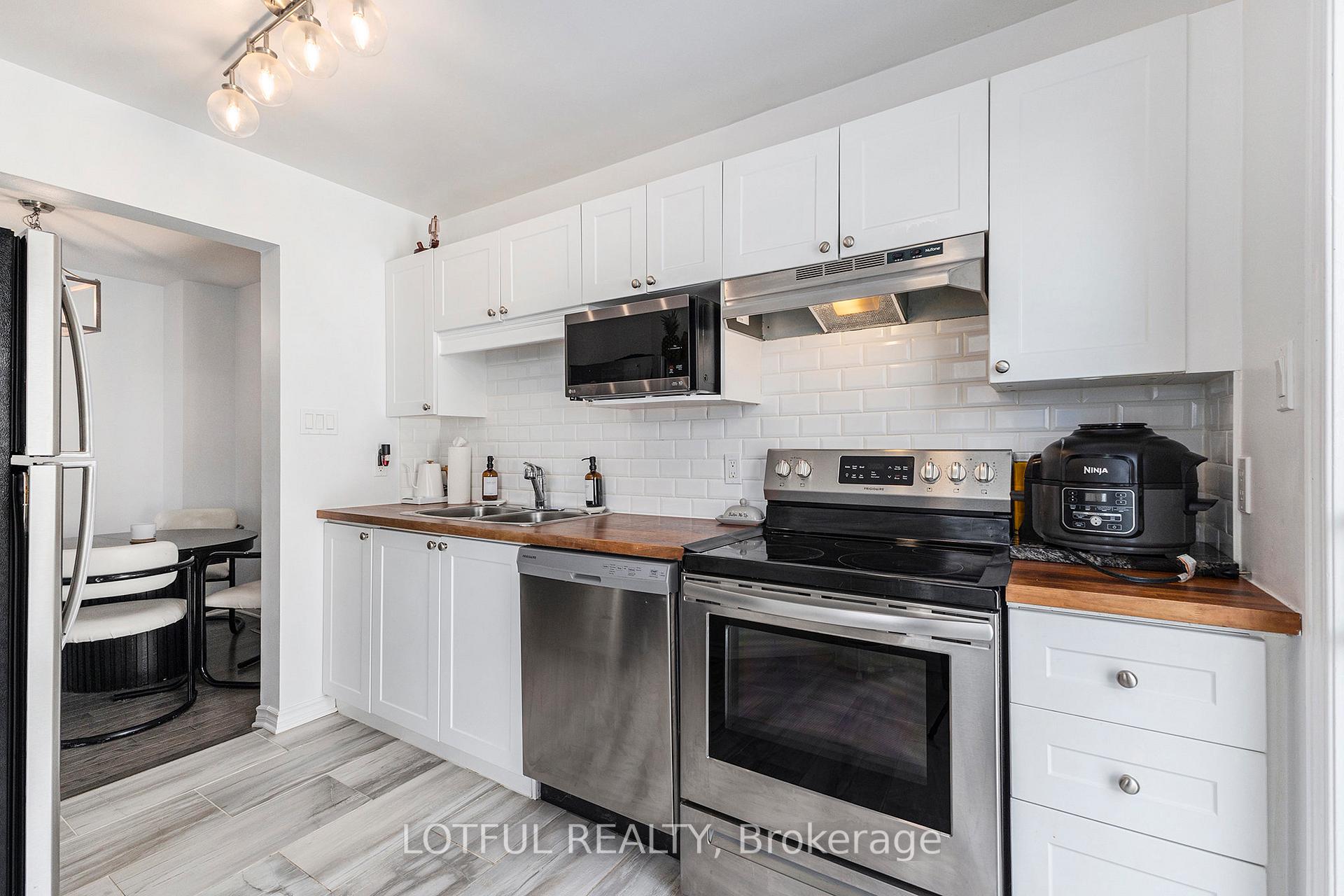 Photo 11 of 268 Stoneway Drive, Ottawa, Barrhaven East — HOMEH