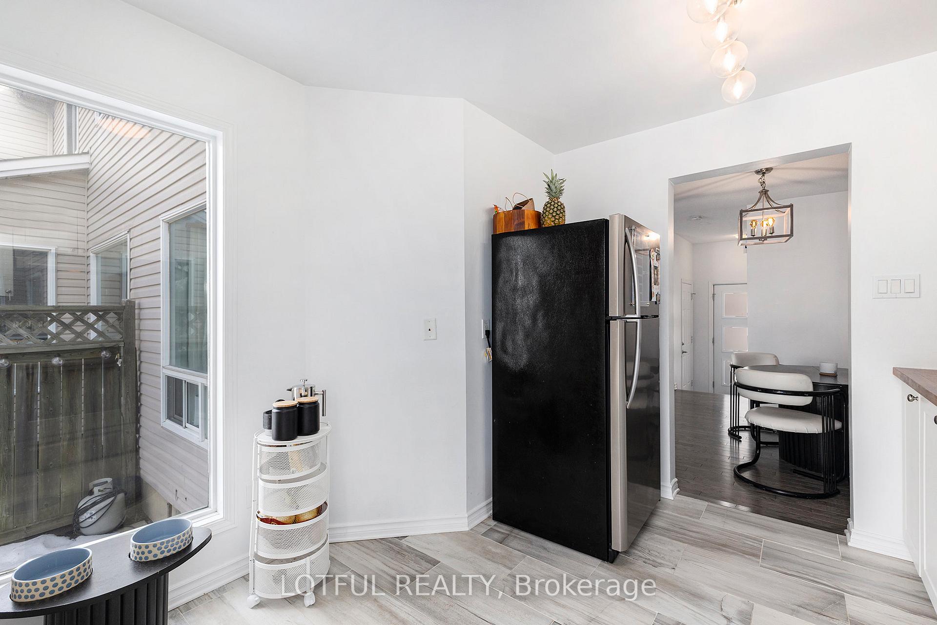 Photo 14 of 268 Stoneway Drive, Ottawa, Barrhaven East — HOMEH