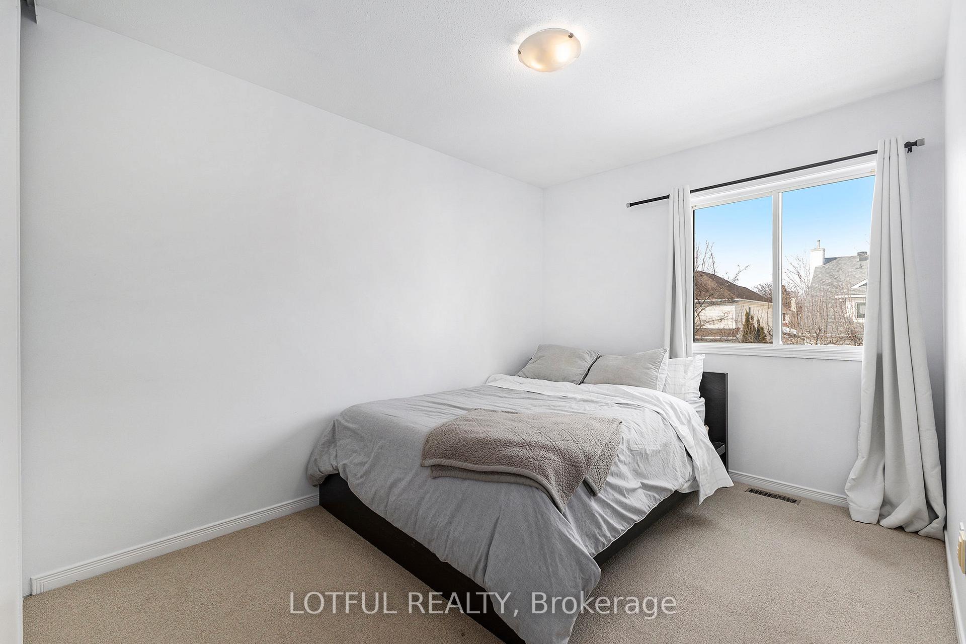 Photo 18 of 268 Stoneway Drive, Ottawa, Barrhaven East — HOMEH