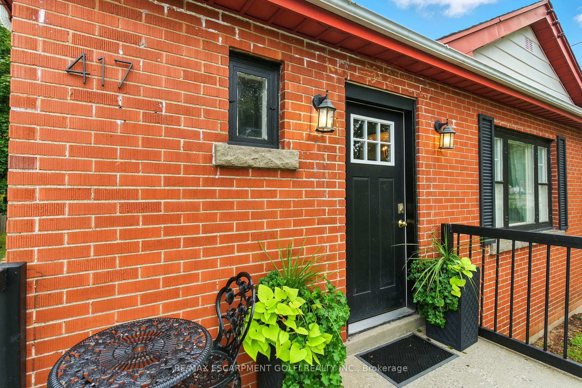 Photo 3 of 417 East 37th Street, Hamilton, Macassa — HOMEH
