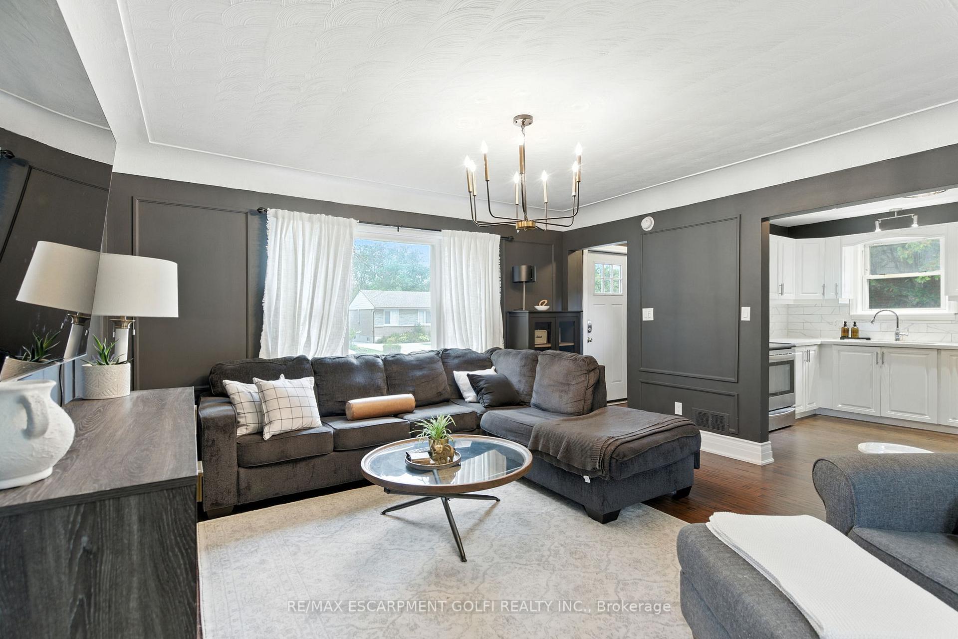 Photo 7 of 417 East 37th Street, Hamilton, Macassa — HOMEH