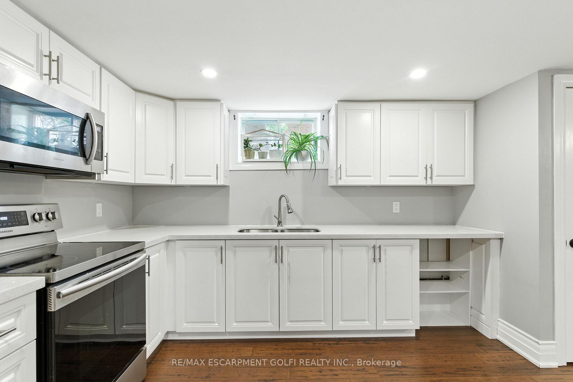 Photo 23 of 417 East 37th Street, Hamilton, Macassa — HOMEH