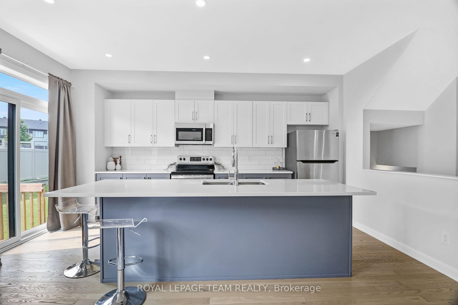 Photo 14 of 522 Branch Street, Ottawa, Barrhaven - Hearts Desire — HOMEH