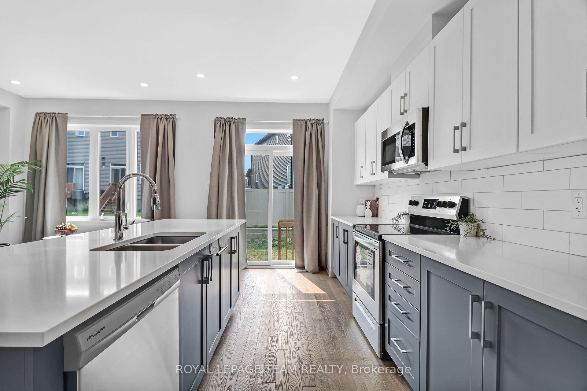 Photo 13 of 522 Branch Street, Ottawa, Barrhaven - Hearts Desire — HOMEH