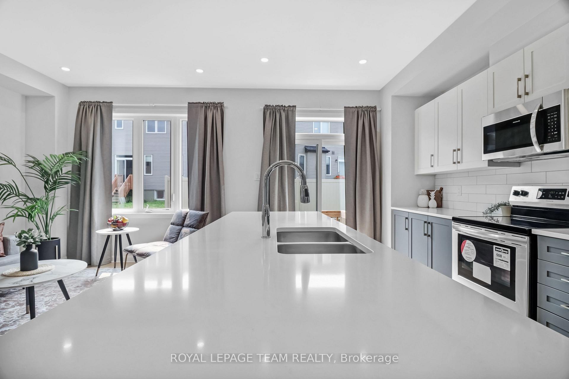 Photo 20 of 522 Branch Street, Ottawa, Barrhaven - Hearts Desire — HOMEH