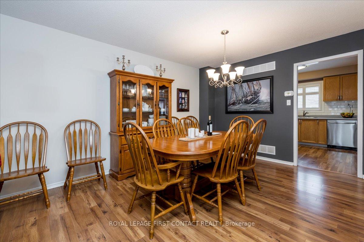 Photo 5 of 35 Blair Crescent, Barrie, Grove East — HOMEH