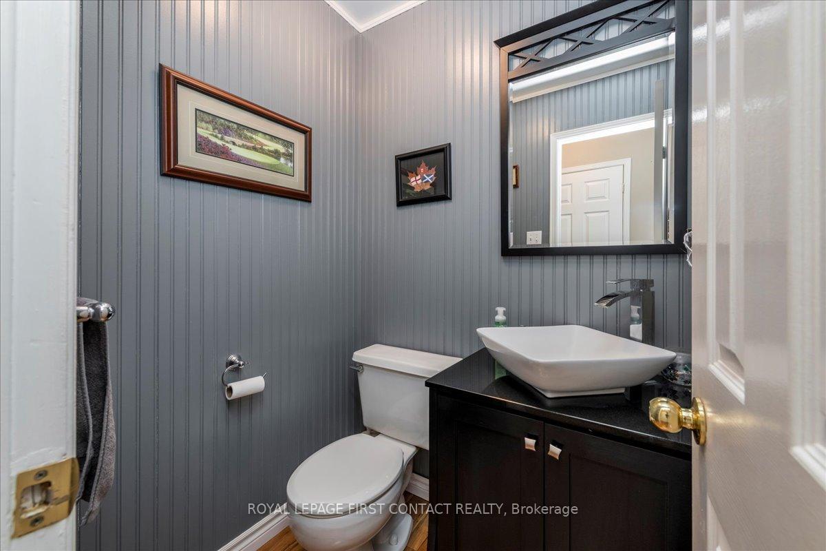 Photo 10 of 35 Blair Crescent, Barrie, Grove East — HOMEH