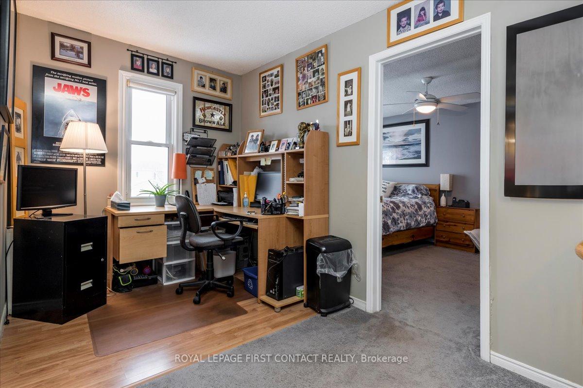 Photo 13 of 35 Blair Crescent, Barrie, Grove East — HOMEH