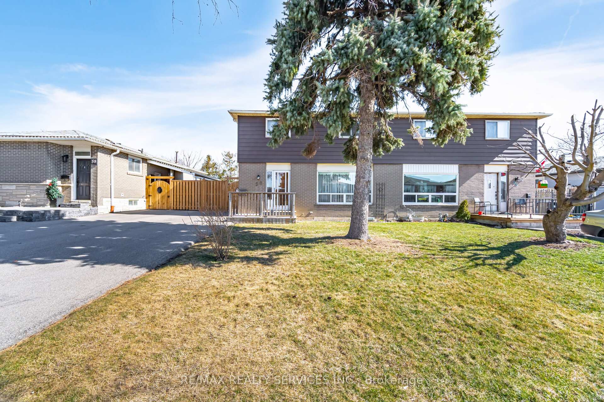 Photo 2 of 56 Forsythia Road, Brampton, Southgate — HOMEH